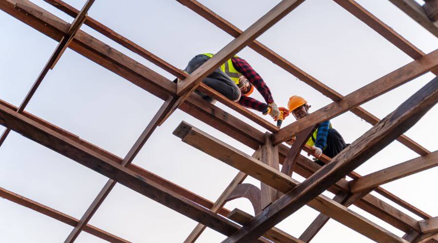 Professional gutter cleaning services in Patriot, OH